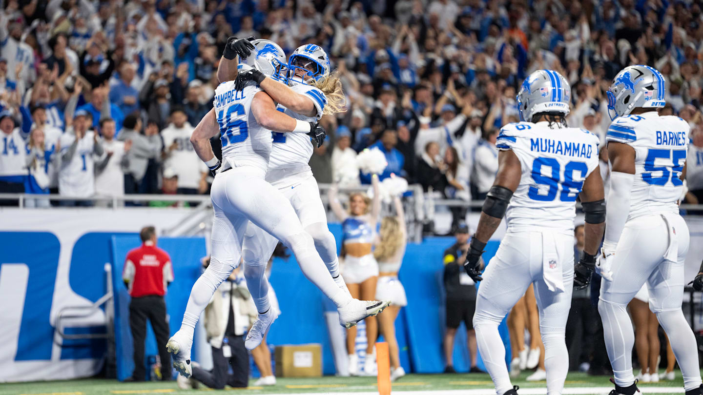 Dallas Cowboys v Detroit Lions