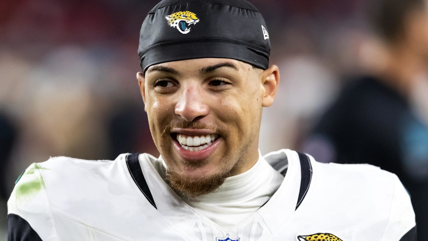 Nov 23, 2025; Glendale, Arizona, USA; Jacksonville Jaguars wide receiver Parker Washington (11) against the Arizona Cardinals at State Farm Stadium. Mandatory Credit: Mark J. Rebilas-Imagn Images