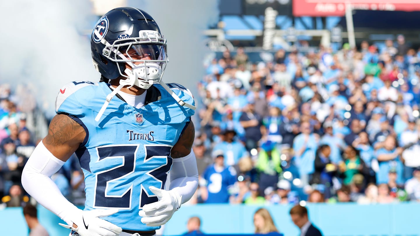 Tennessee Titans' Safety Kevin Winston Jr. vs the Seattle Seahawks