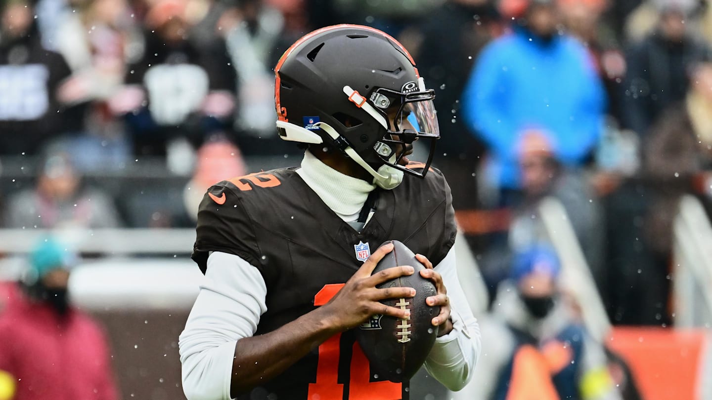 Shedeur Sanders wins first NFL award after third career start with Cleveland Browns
