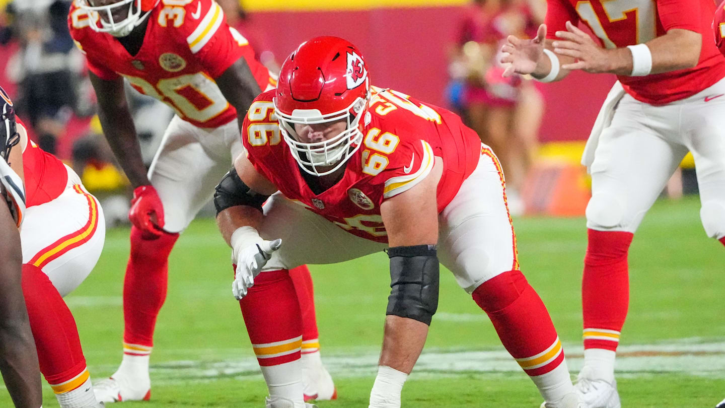 Aug 22, 2025; Kansas City, Missouri, USA; Kansas City Chiefs guard Mike Caliendo (66) at the line of scrimmage against the Chicago Bears during the game at GEHA Field at Arrowhead Stadium. Mandatory Credit: Denny Medley-Imagn Images