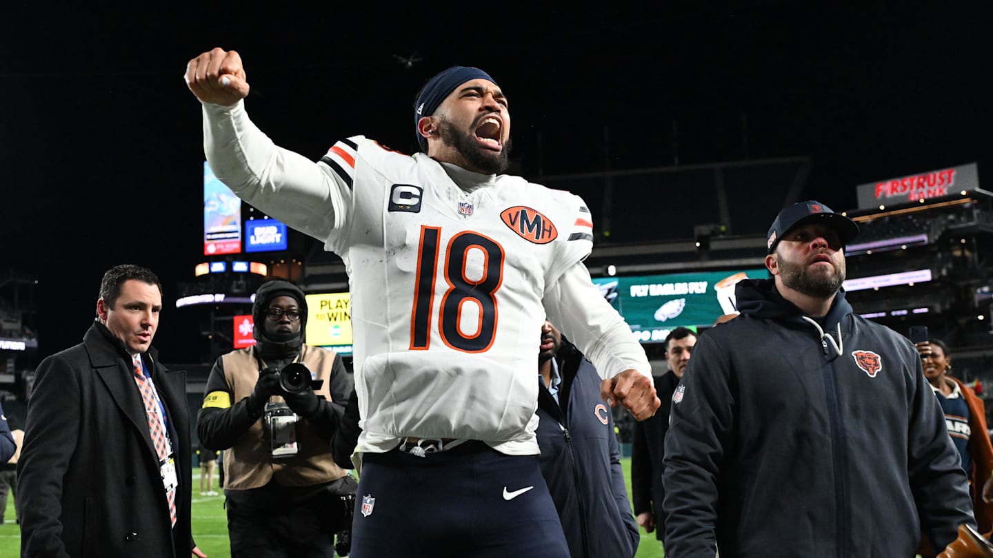 Nov 28, 2025; Philadelphia, Pennsylvania, USA; Chicago Bears quarterback Caleb Williams (18) celebrates after the game against the Philadelphia Eagles at Lincoln Financial Field. Mandatory Credit: Eric Hartline-Imagn Images