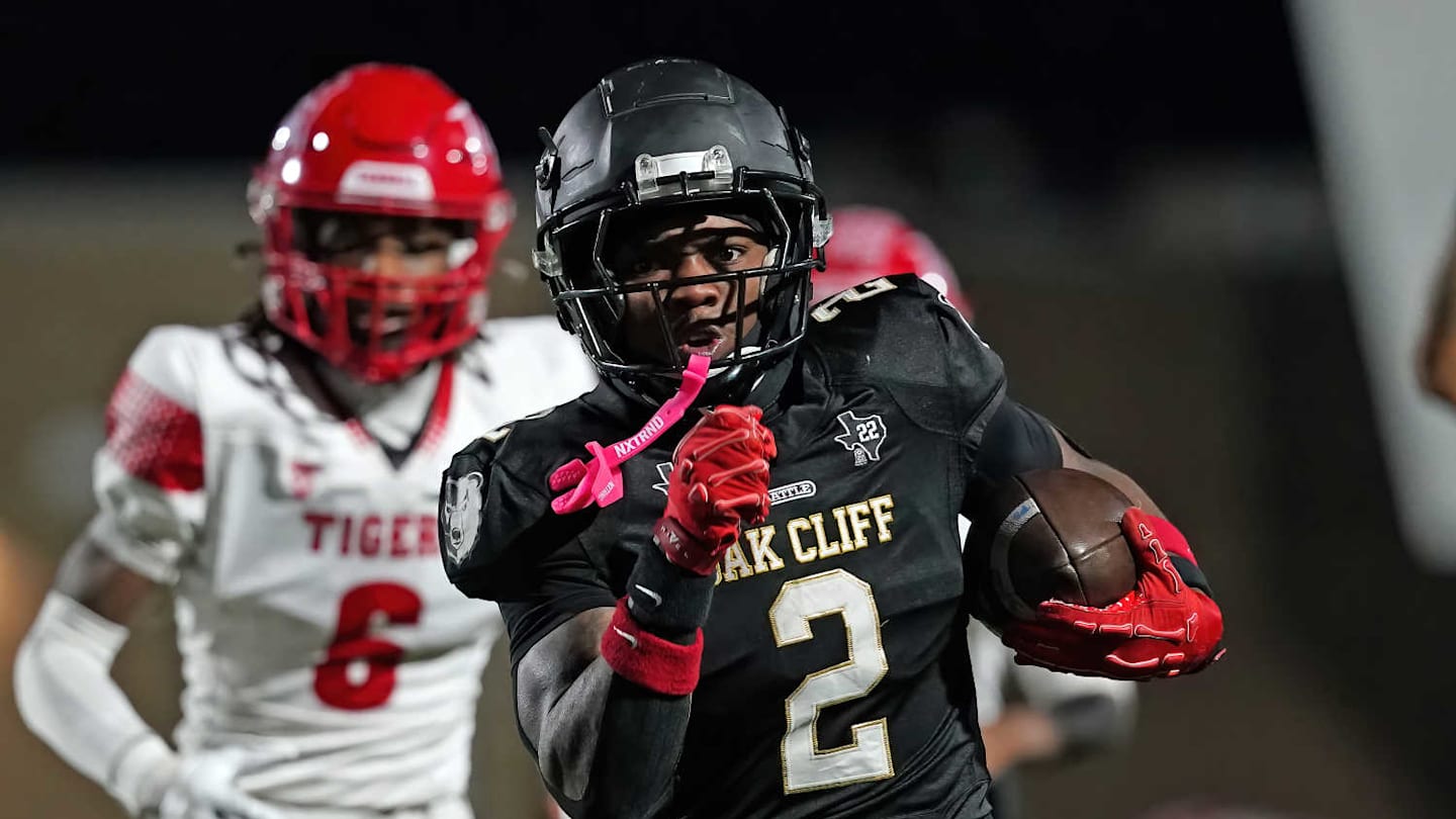 Live score updates from Texas high school football Class 5A D2 playoffs