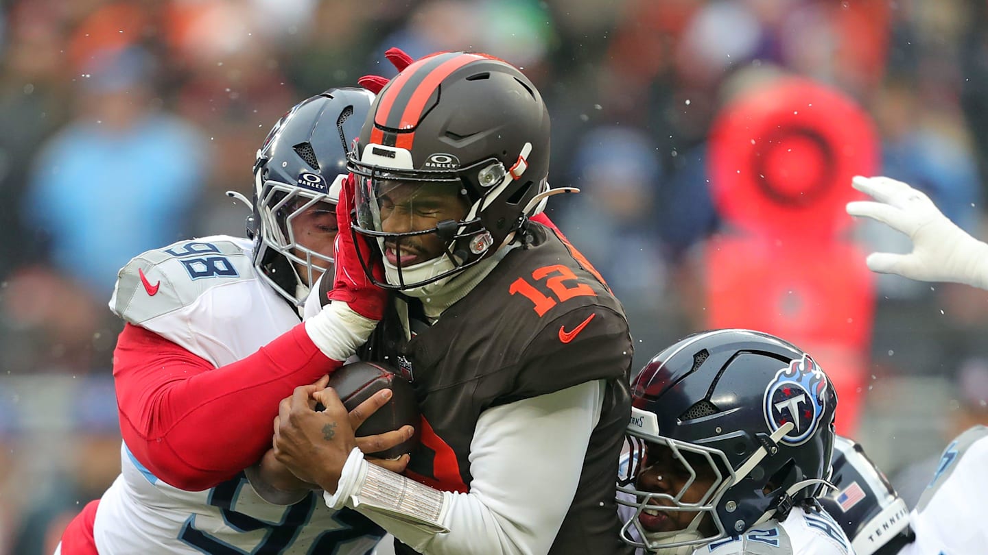 Shedeur Sanders has the most to gain as Browns battle injuries vs. Bears