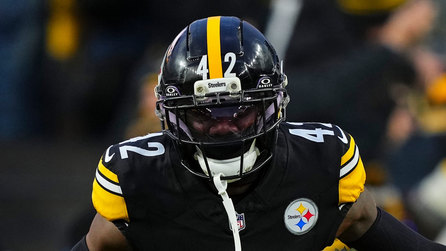 Pittsburgh Steelers cornerback James Pierre