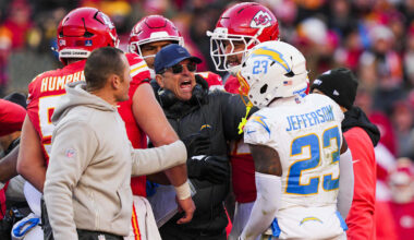 Tony Jefferson Apologized for Gesture Directed at Chiefs Fans Following Ejection