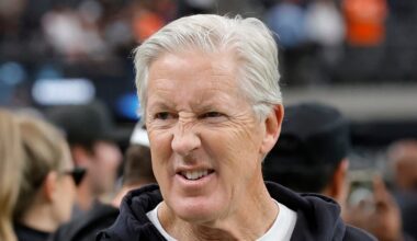 Denver Broncos v Las Vegas Raiders - NFL 2025