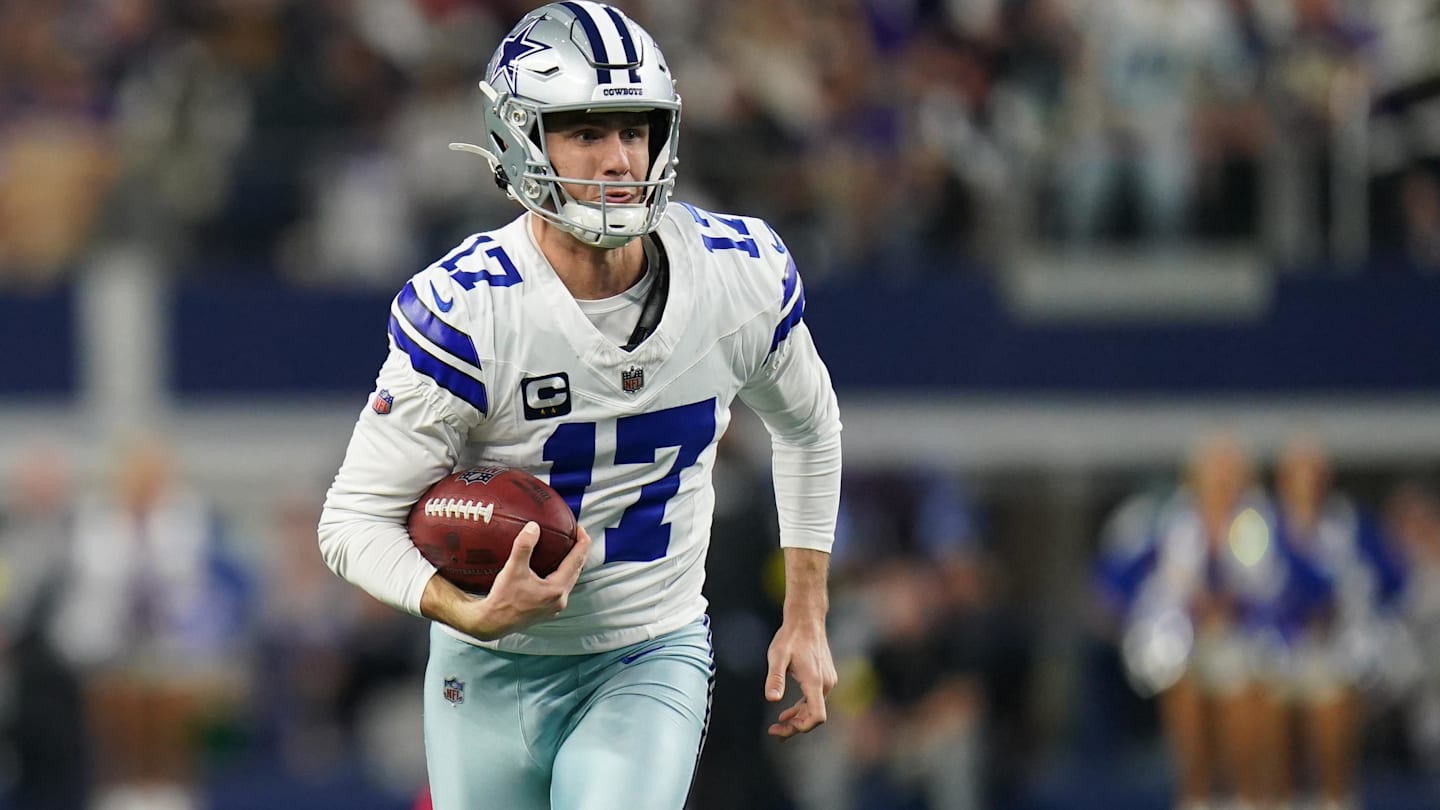Dec 14, 2025; Arlington, Texas, USA; Dallas Cowboys place kicker Brandon Aubrey (17) runs a fake field goal during the first half against the Minnesota Vikings at AT&T Stadium.