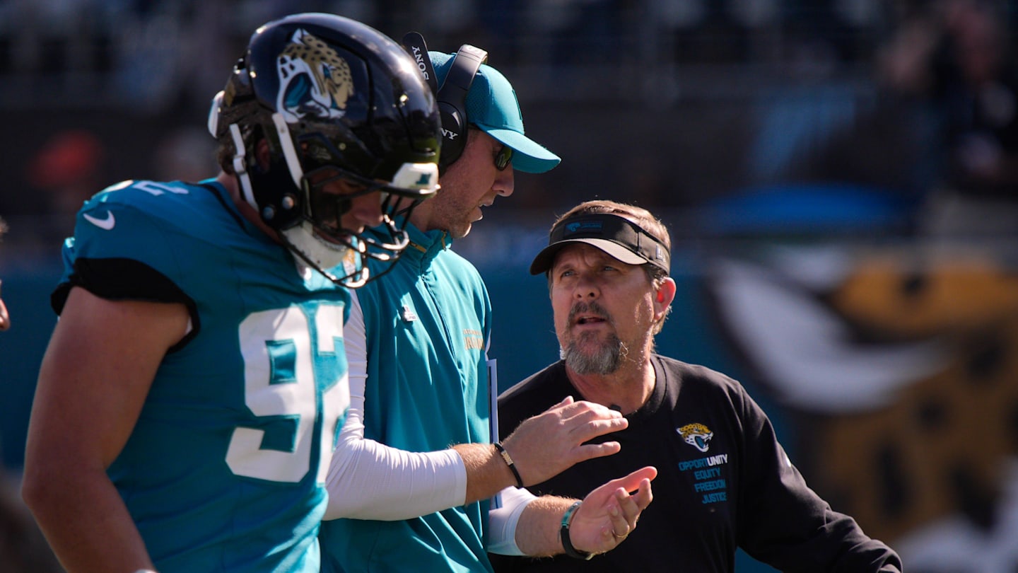 Jaguars' Offense Dealt Tough Injury Blow Before Playoffs