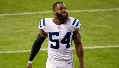 Veteran Colts Linebacker Signs With Bucs