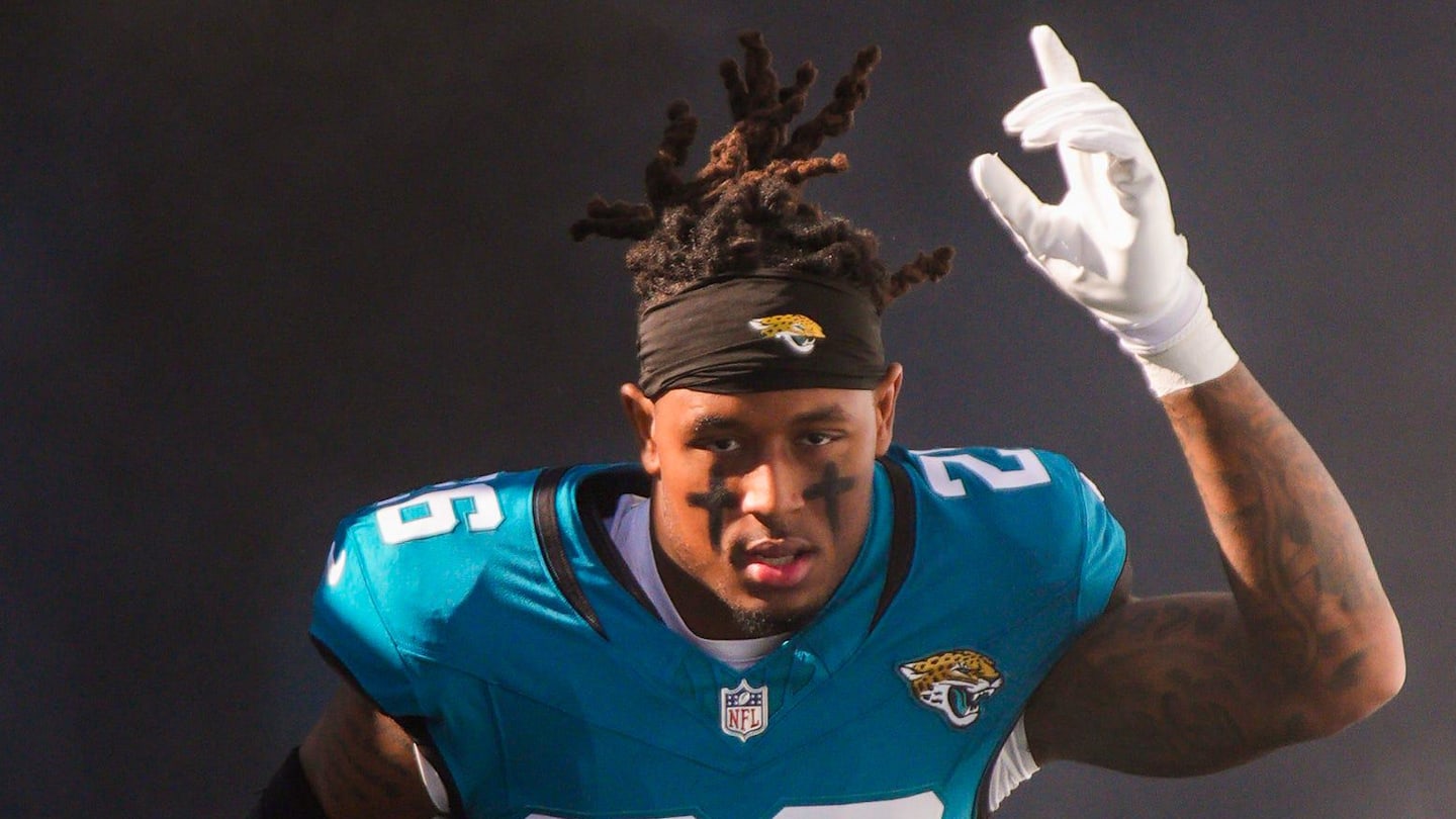 Trevor Lawrence, Antonio Johnson Earn High Honors After Jets Win