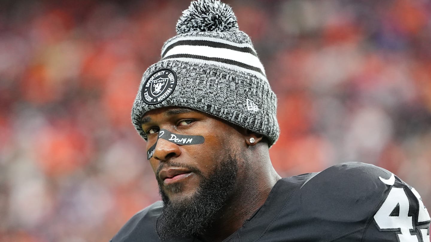 Former Tampa Bay Buccaneers LB Devin White received some praise that's raising a few eyebrows.