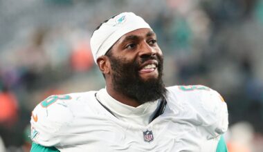 Miami Dolphins edge Matthew Judon (8)