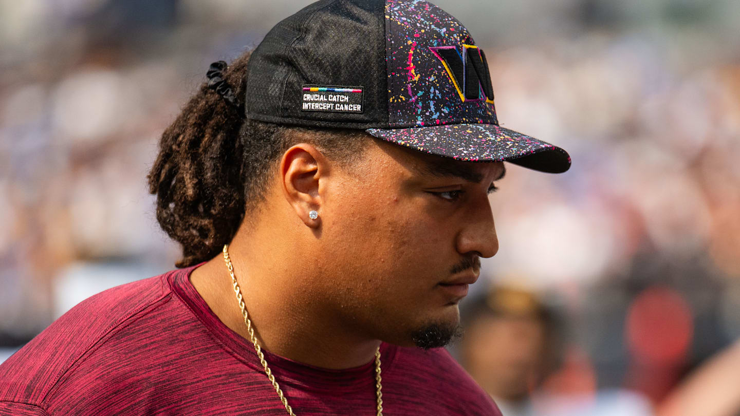 Washington Commanders offensive lineman Brandon Coleman