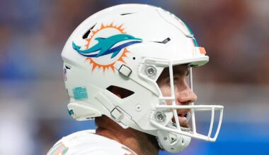 Miami Dolphins kicker Jason Sanders