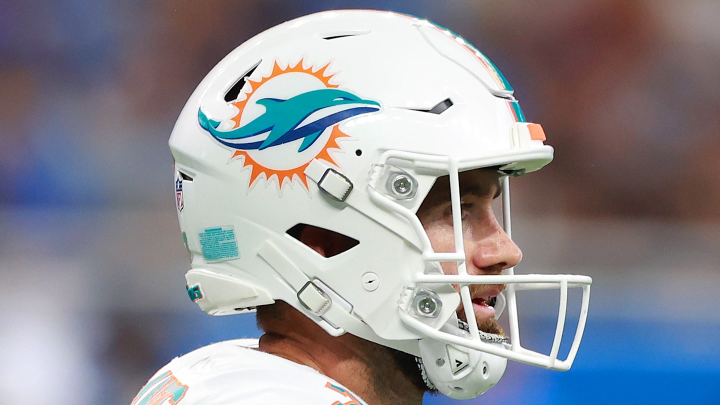 Miami Dolphins kicker Jason Sanders