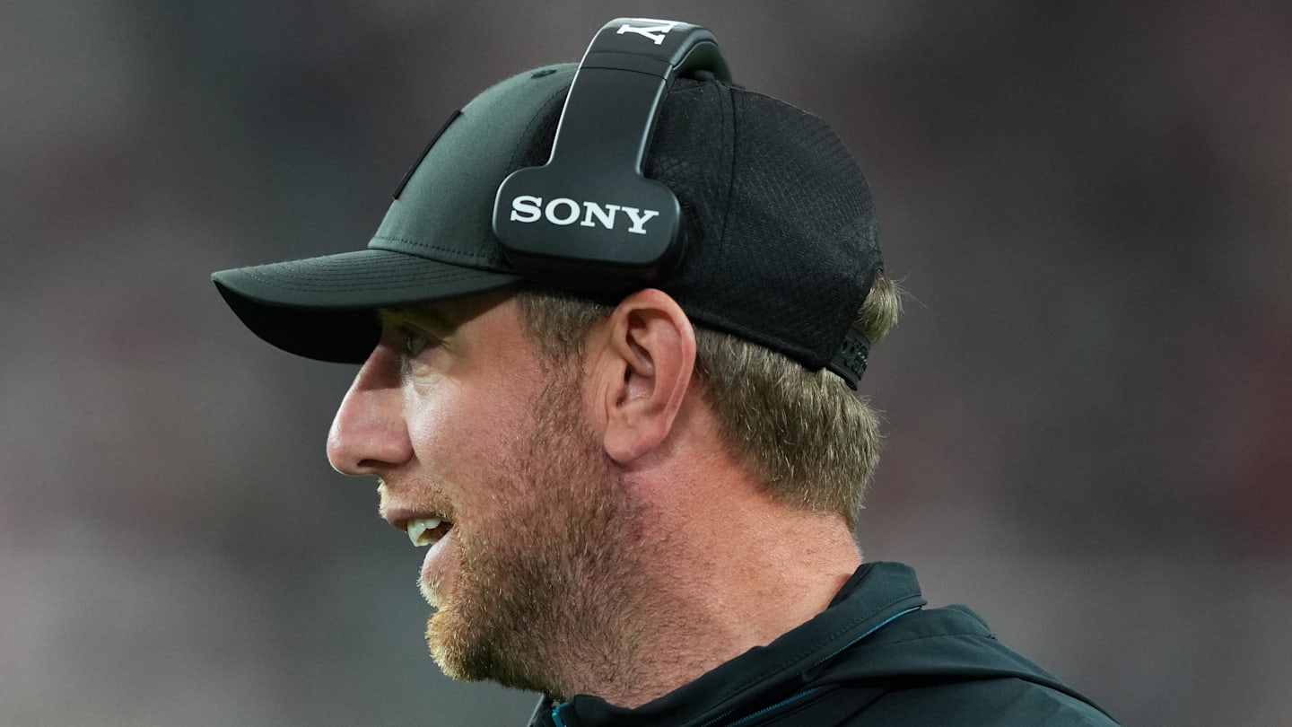 3 Reasons Jaguars' Liam Coen Should Be Coach of the Year
