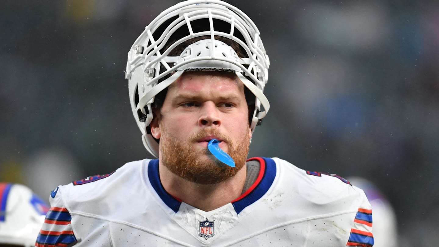 Buffalo Bills' O-lineman gets flaming gift in red-hot exchange