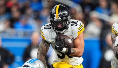 Steelers RBs Aren't Letting Myles Garrett Break Sack Record