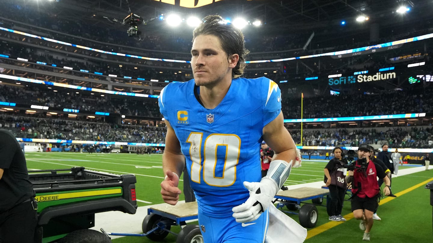 Texans’ Physicality Raises Major Questions for Justin Herbert