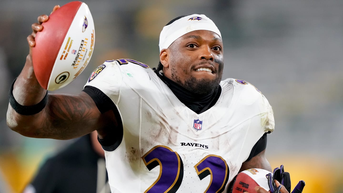 Record-Setting Ravens Shred Packers’ Run Defense, Have Hats To Prove It