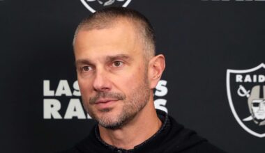 One Player the Raiders Need to Bring Back Next Season