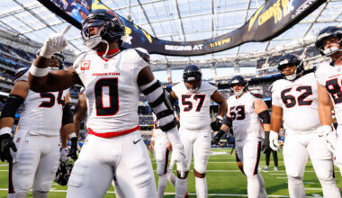 Azeez Al-Shaair gets the Houston Texans ready for their Playoff clinching opportunity on Saturday