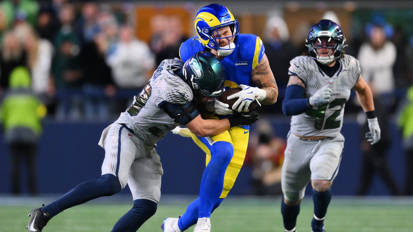 NFL hands two Seahawks players ridiculous fines from Week 16 Rams game
