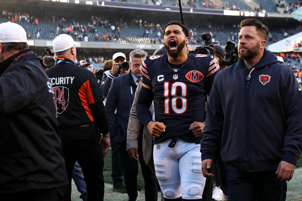 Pittsburgh Steelers v Chicago Bears - NFL 2025