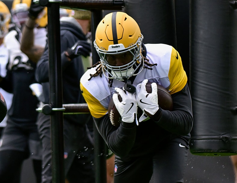 Pittsburgh Steelers RB Trey Sermon