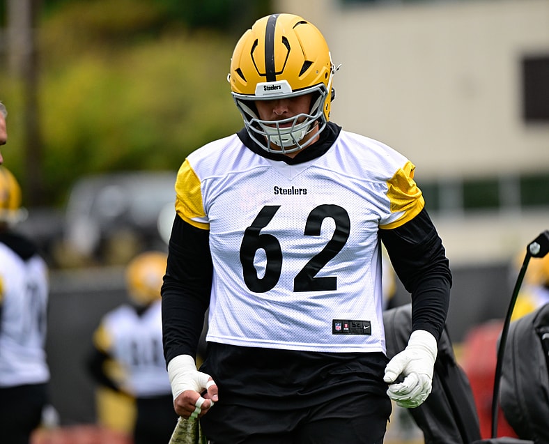 Pittsburgh Steelers OL Ryan McCollum