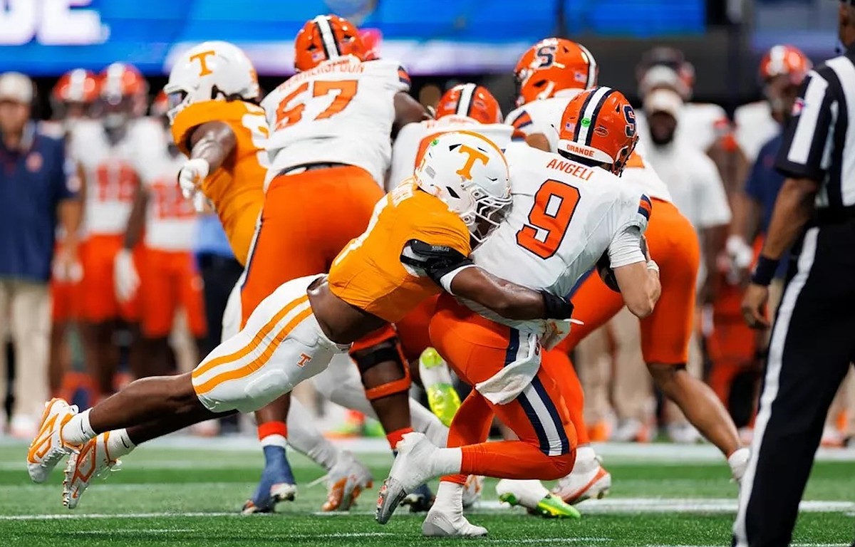 Leading tackler for Vols leaving for NFL draft