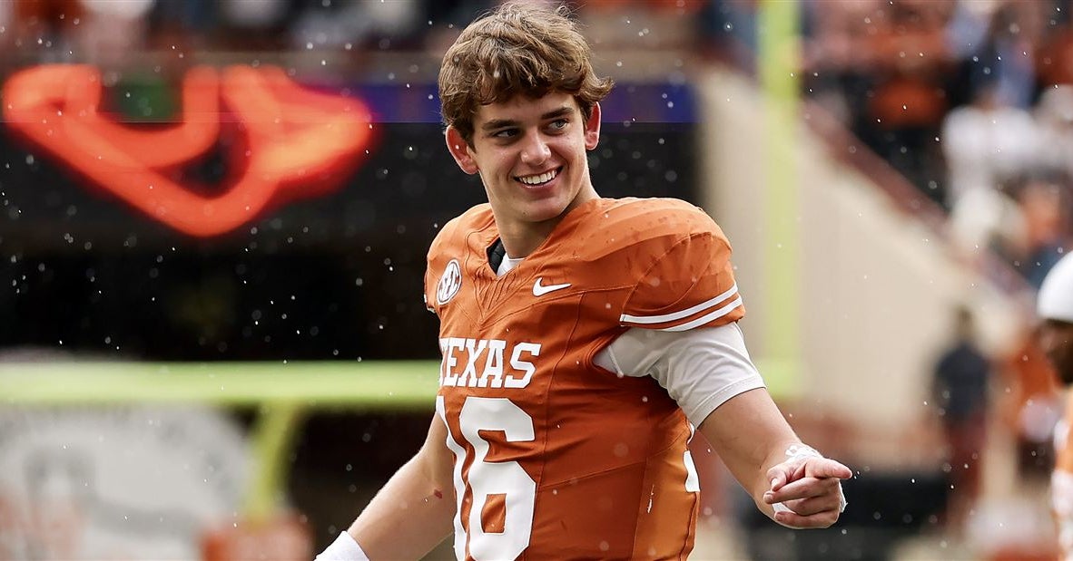 Quarterback Arch Manning will return to Texas for the 2026 season