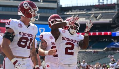 Oklahoma running back Jovantae Barnes set to enter transfer portal