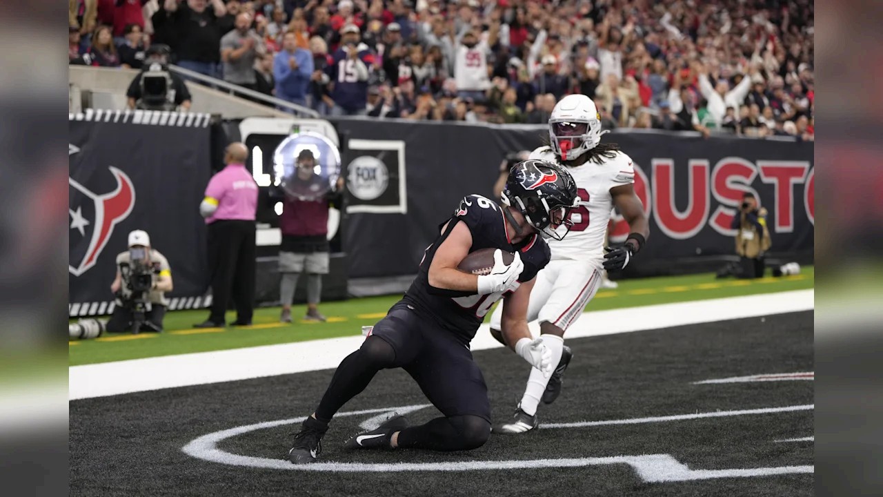 Six Straight Victory, Texans Grounding the Cardinals 40-20