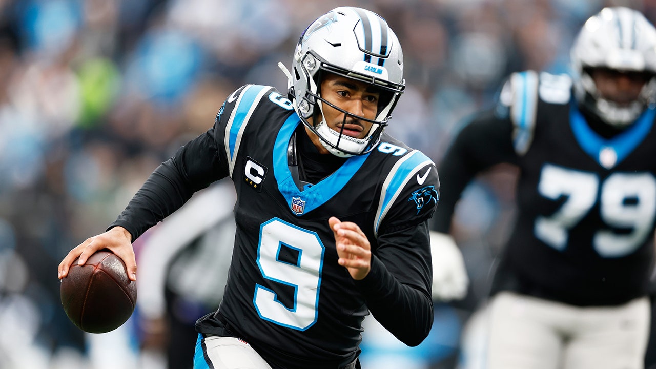 NFL scores: Panthers pull off huge win over Rams
