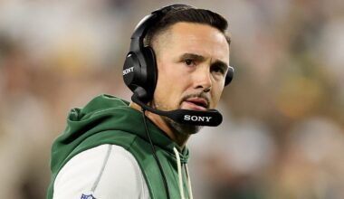 Packers Receive Brutal Update After Starter Carted Off With Injury