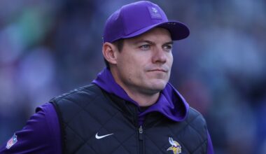 Should Minnesota Vikings Hit the Tank Button?