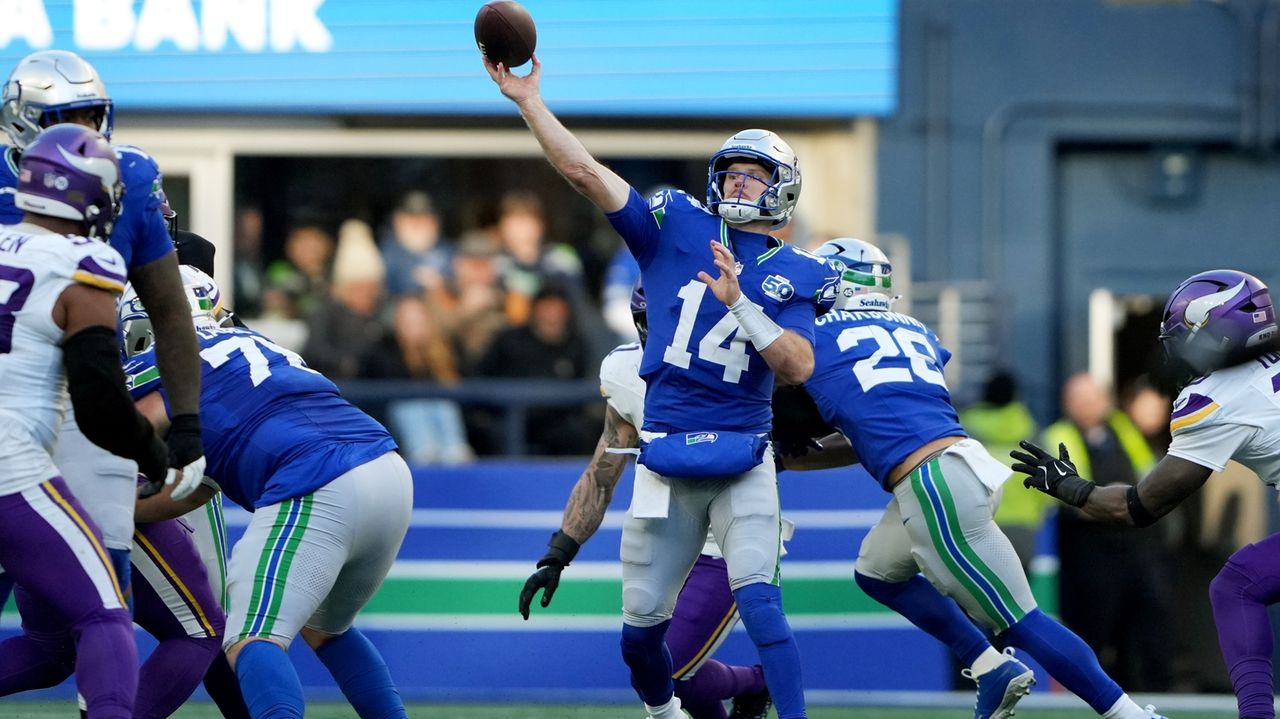 Darnold and Seahawks are looking to continue strong season against Cousins and struggling Falcons