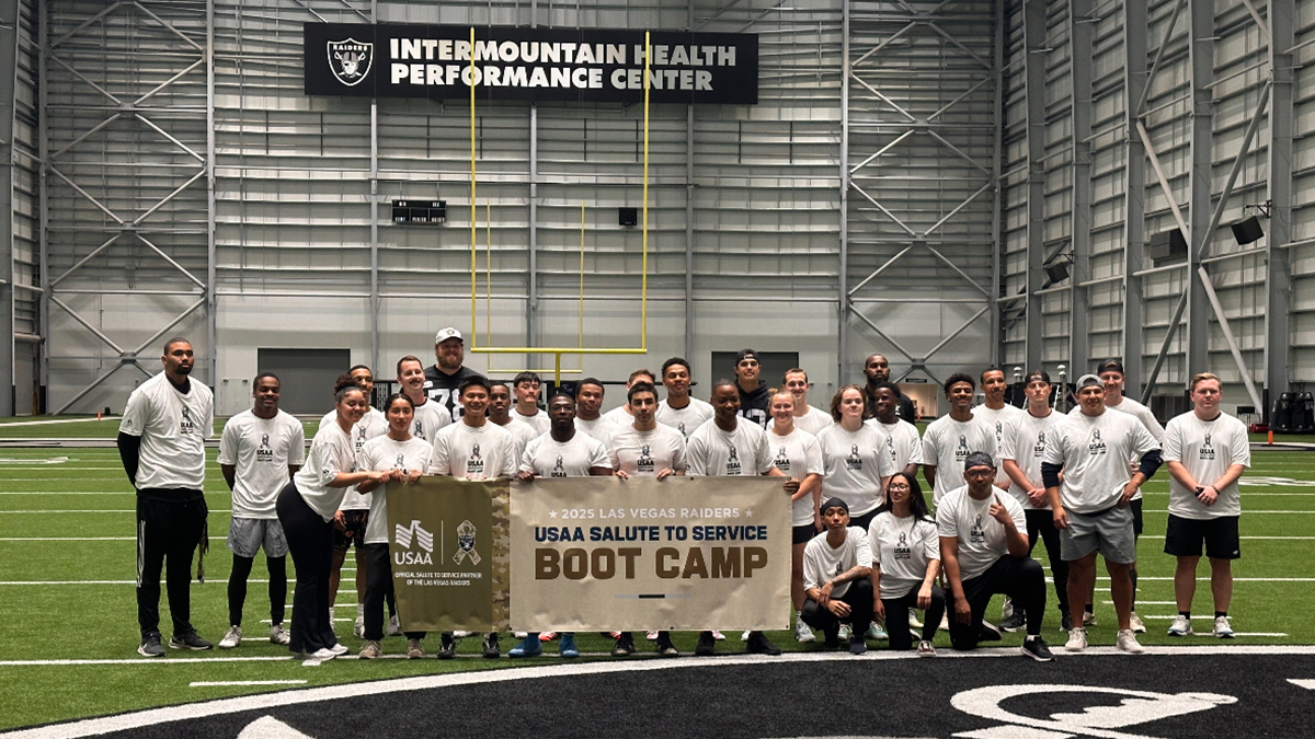 Darren McFadden Reunites With Raiders to Help With USAA’s Salute to Service NFL Boot Camp