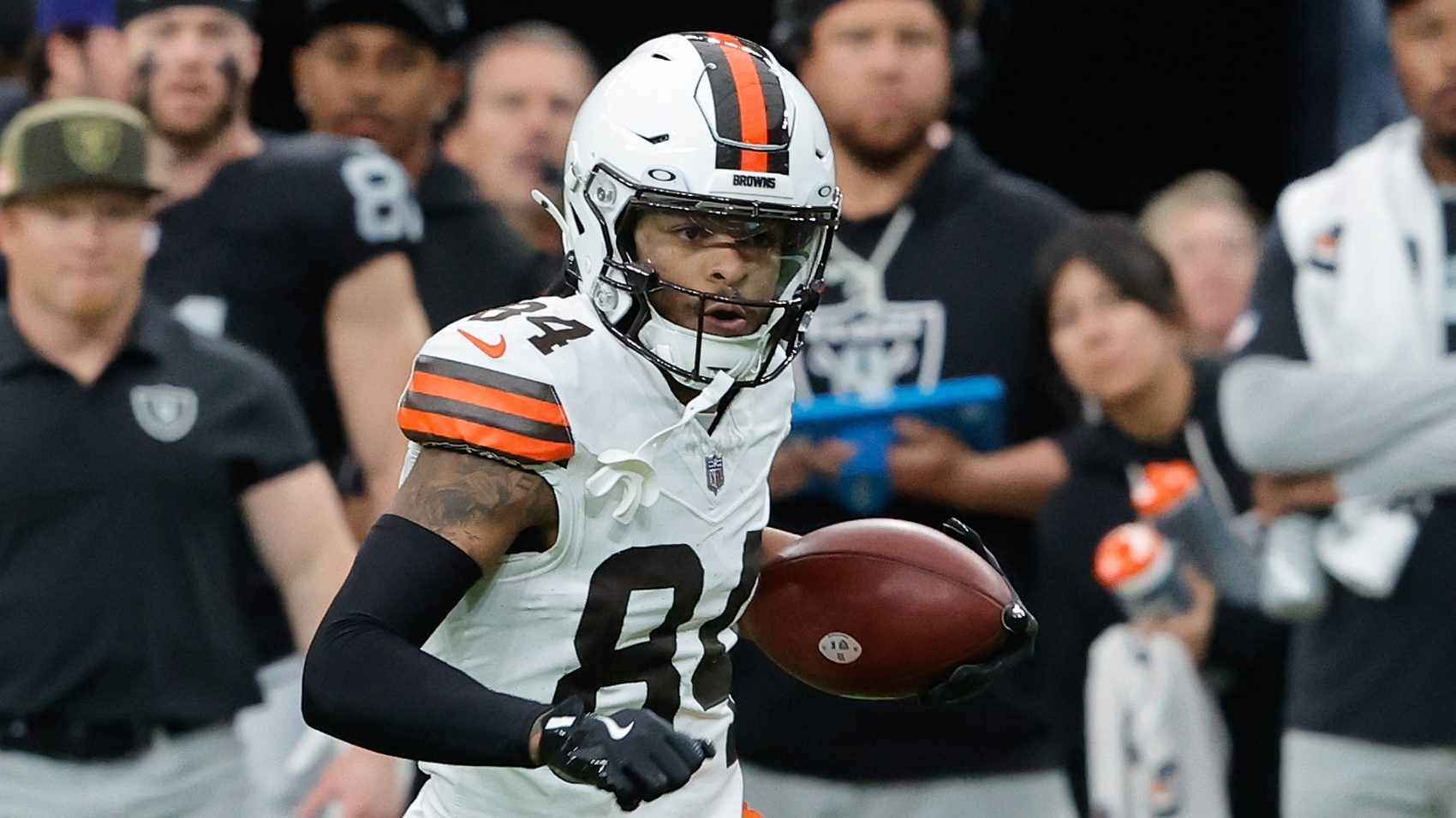 Embattled Coach Gets Browns Backing Despite Ongoing Struggles