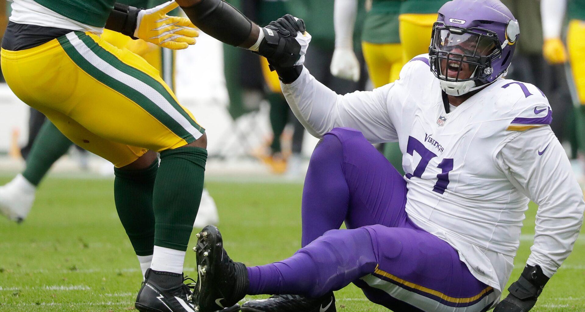 Vikings Line Gets One Closer to Full Strength