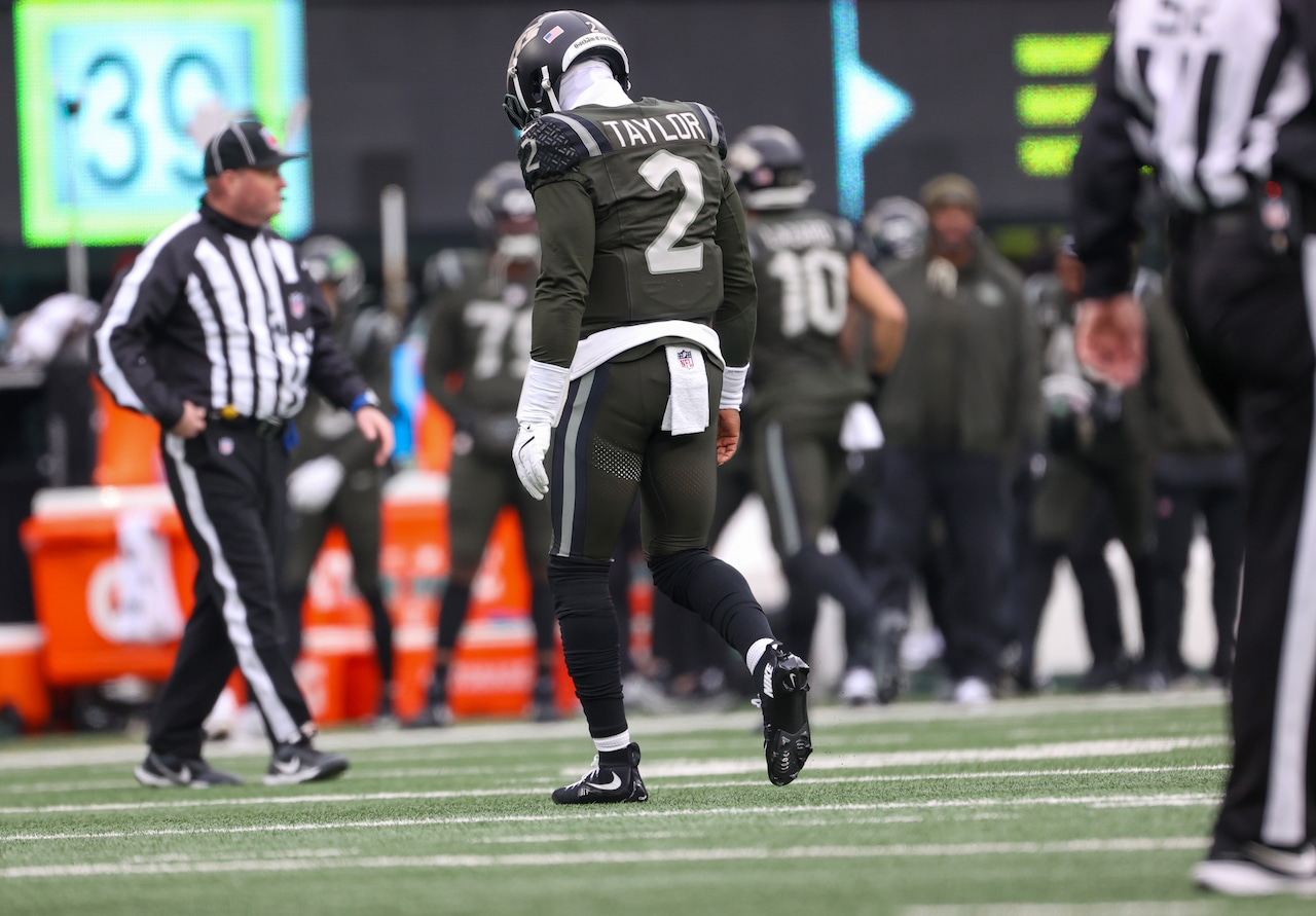 NFL Week 14: Miami Dolphins at New York Jets