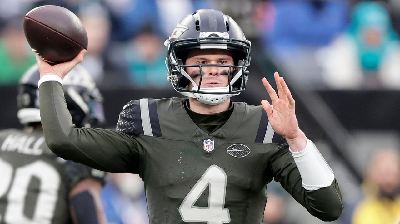 Jets' Brady Cook could be starting QB Sunday by default