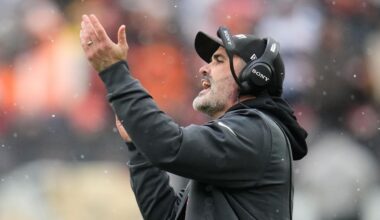 Sanders named Browns' starting QB for rest of season as decisions about 2-point plays still debated