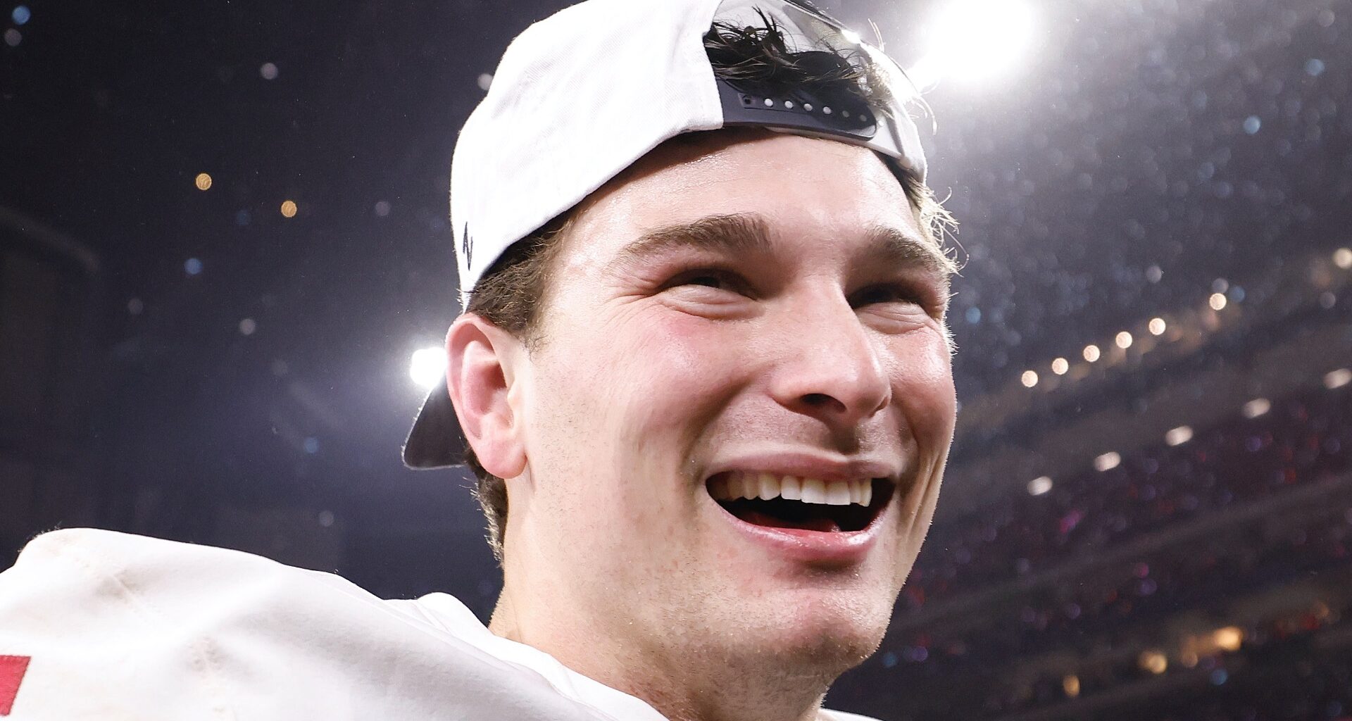 Raiders Get Clear Message on Indiana QB Fernando Mendoza