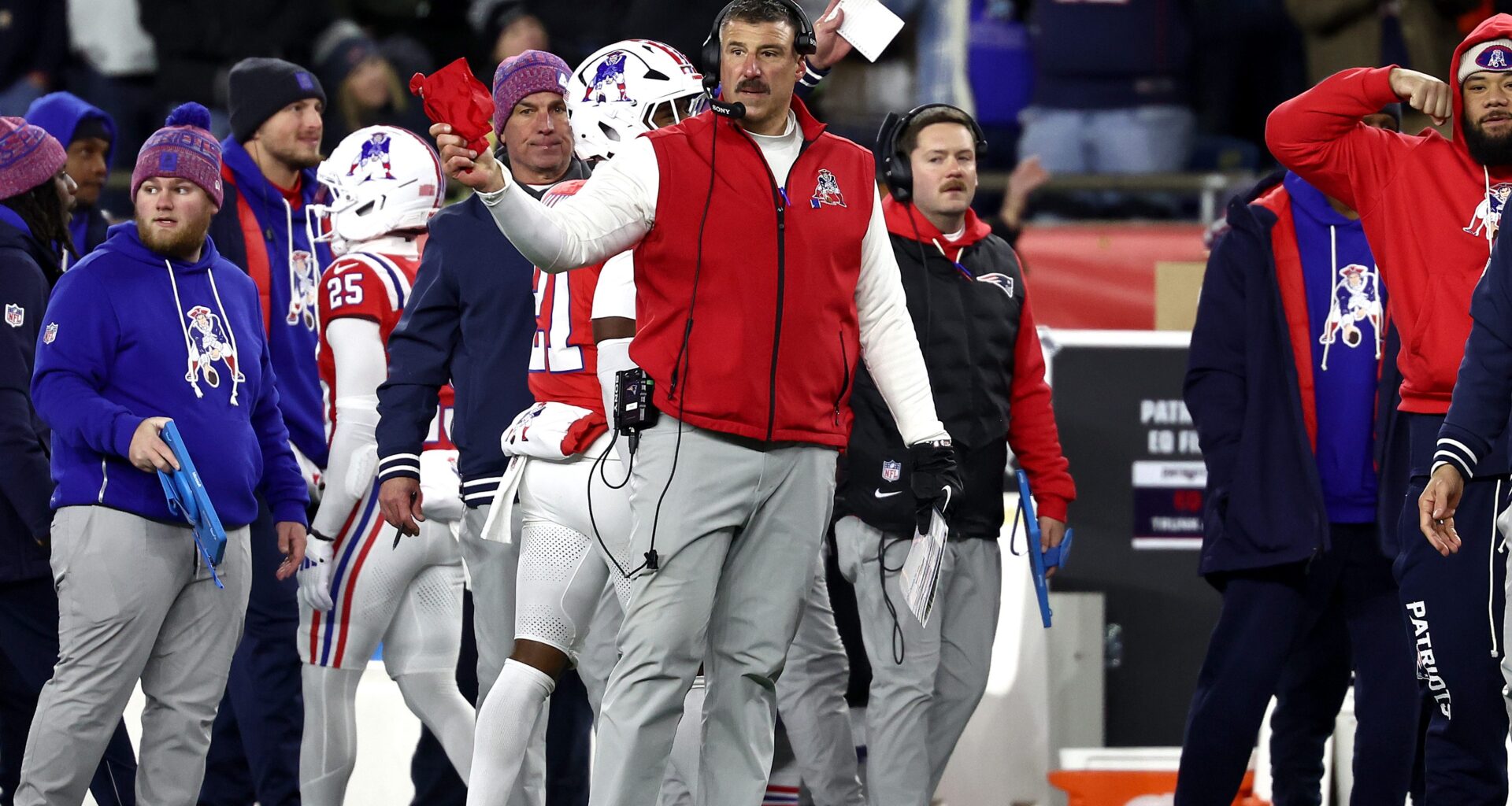 Mike Vrabel Favorite a 'Likely' Candidate to Replace Patriots Coach