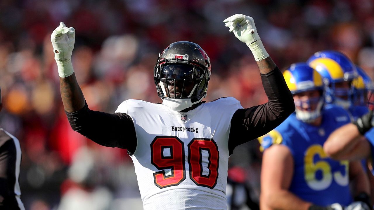 Jason Pierre-Paul returns to the Buccaneers after sitting out nearly 2 years