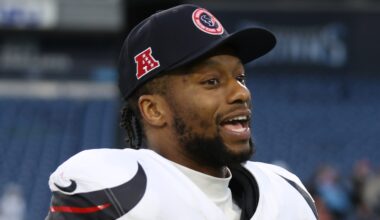 Joe Mixon Makes Strong Comments About Texans Teammates