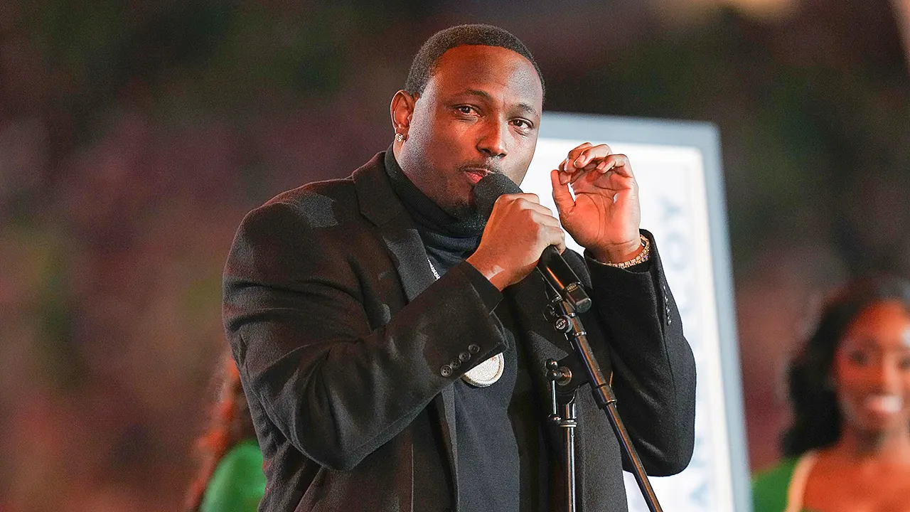 LeSean McCoy threatened to leave Eagles Hall of Fame over Kevin Patullo